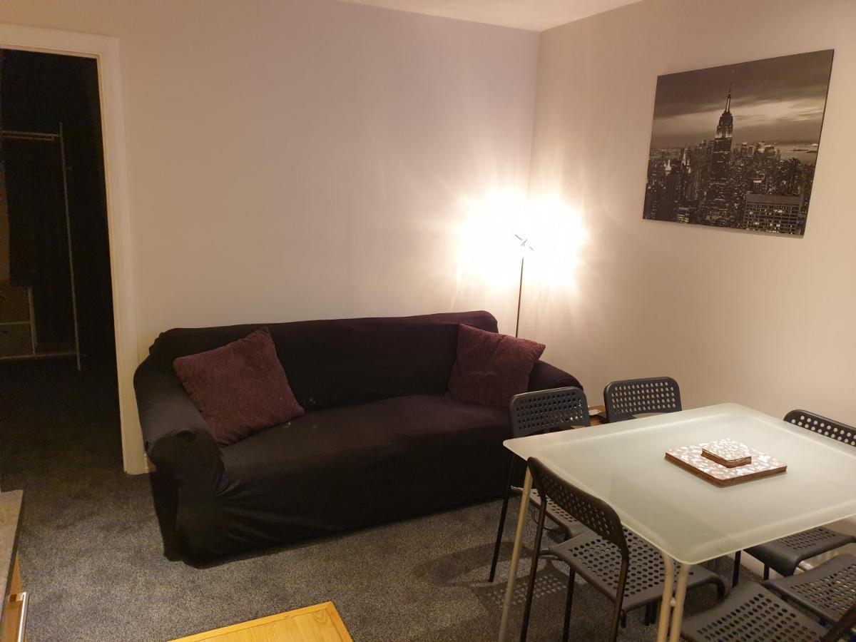 Garnet, 3 Bedroom Apartment *